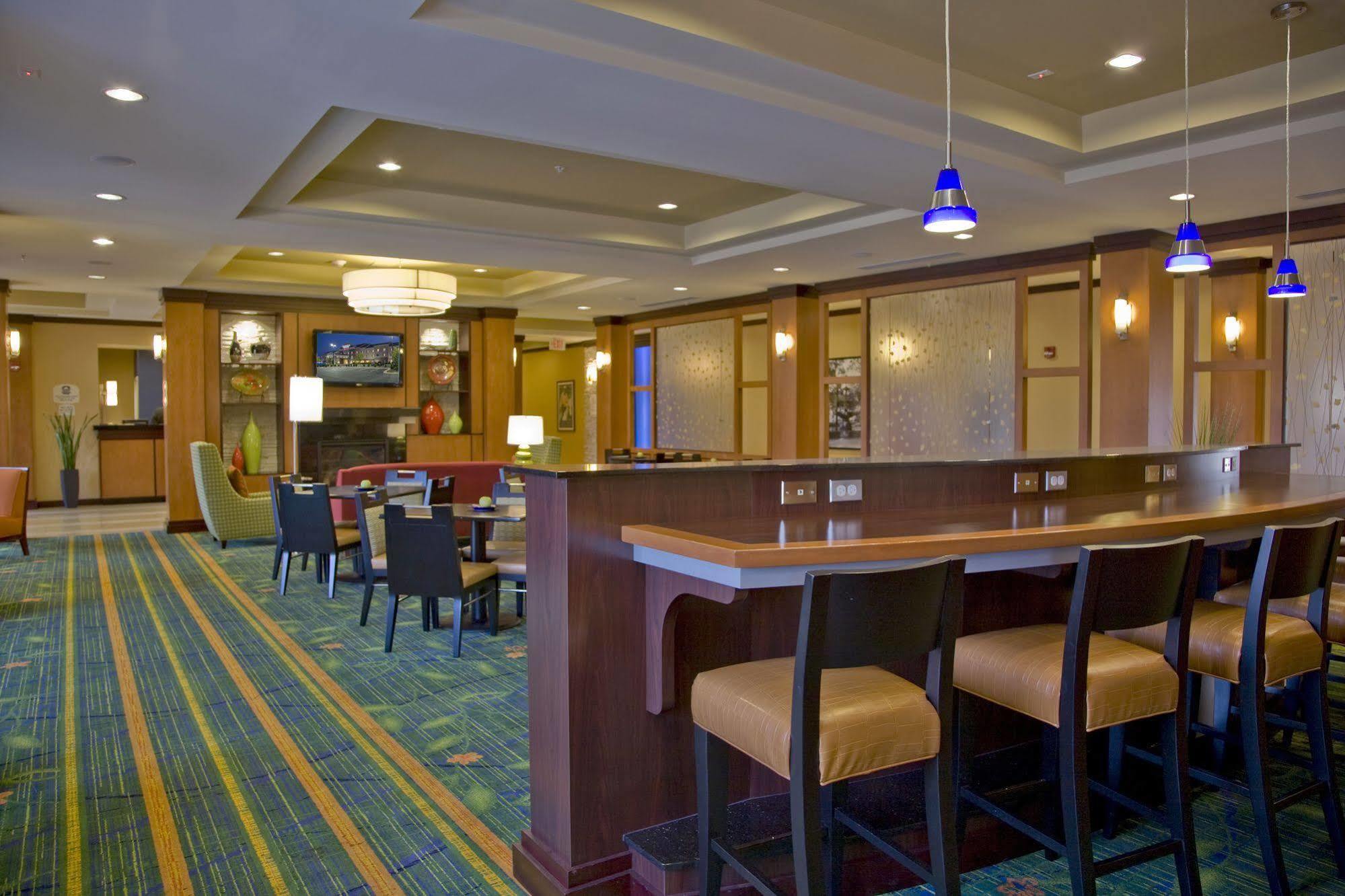 Fairfield Inn And Suites By Marriott Montgomery Eastchase Exterior photo